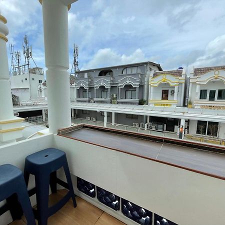 Inn Dulgence Patong Экстерьер фото