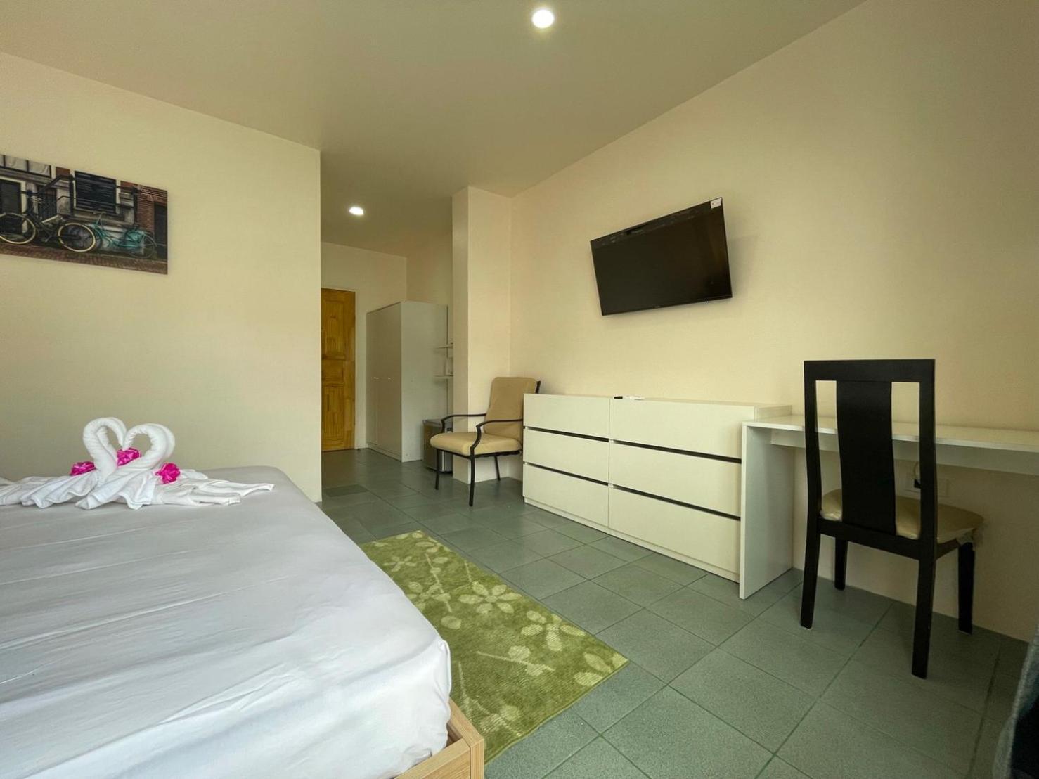 Inn Dulgence Patong Экстерьер фото